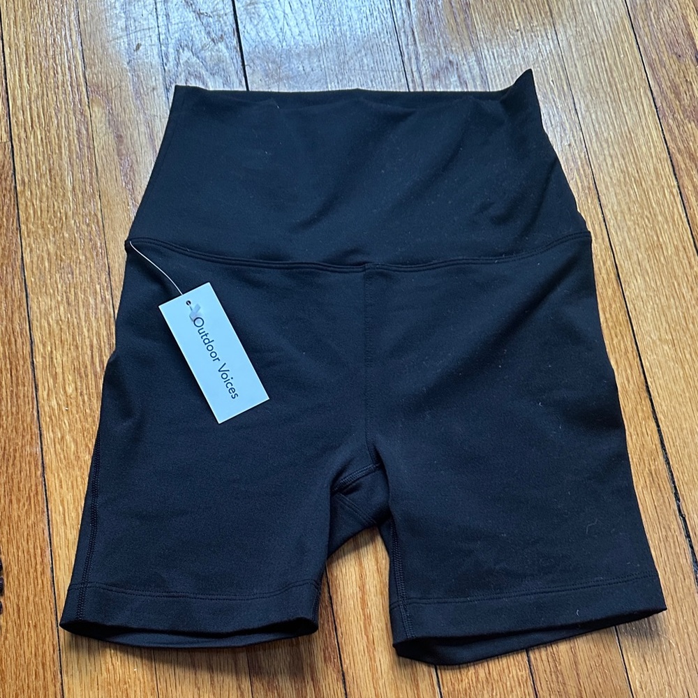 Outdoor Voices Black High-Rise Bike Shorts XS Free form 5”